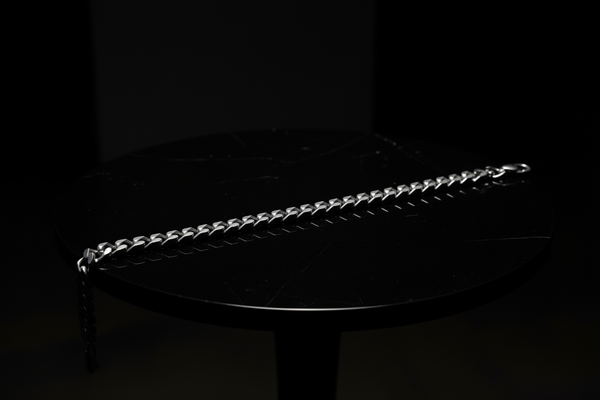 The Ultimate Men's Chain Buying Guide (2026 Edition)